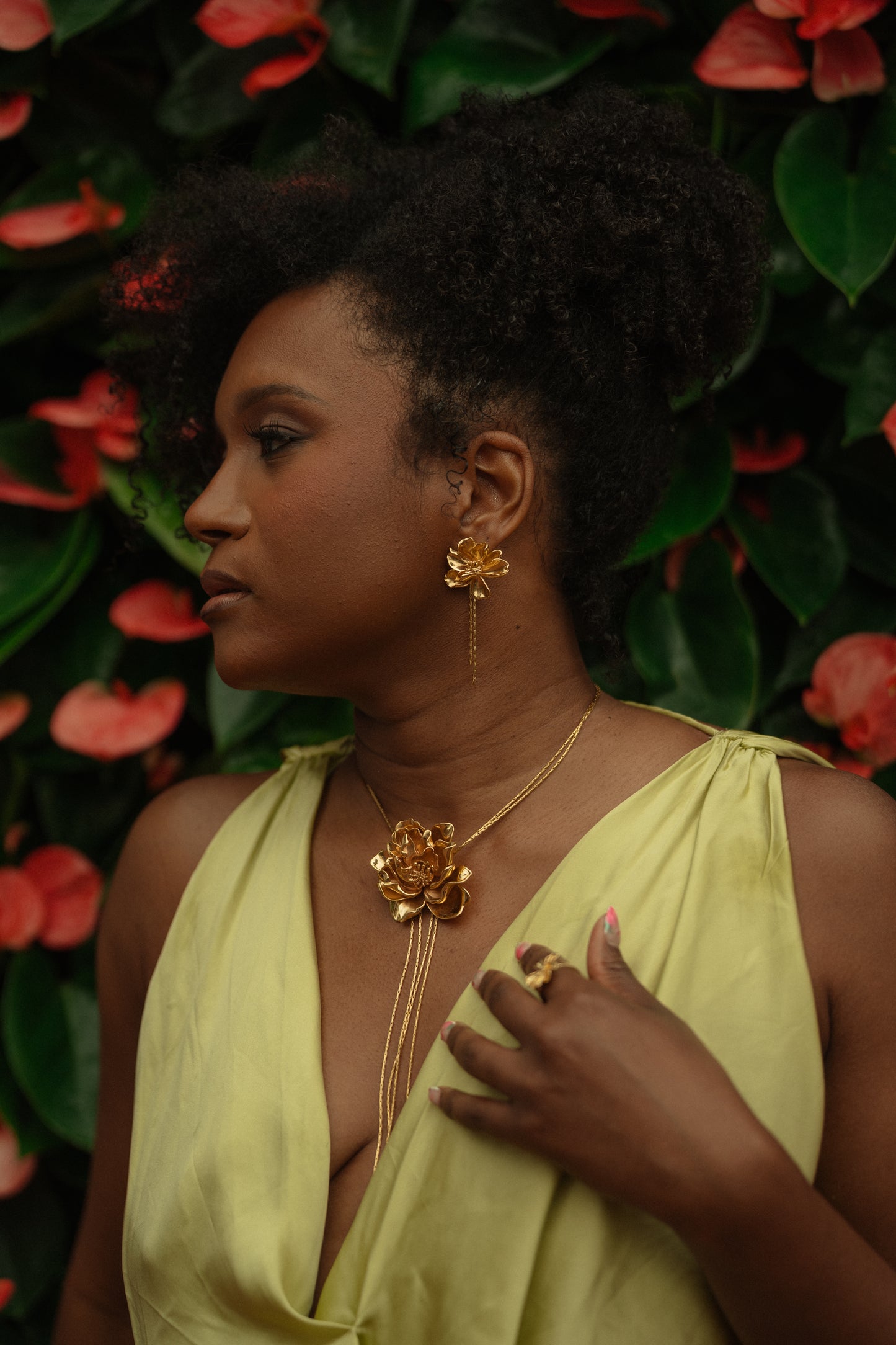 Bayahíbe Bloom Lariat Necklace