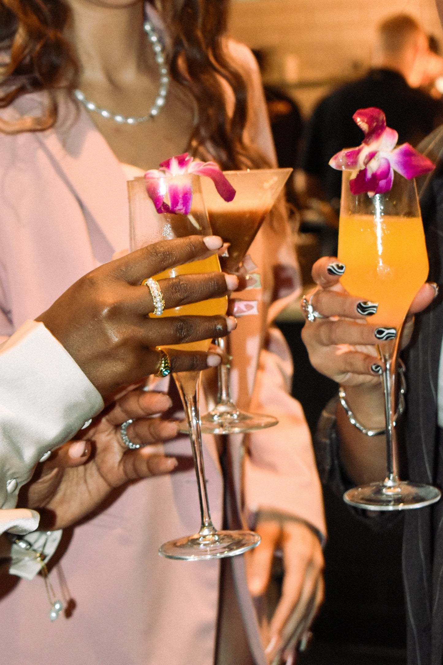 18k gold-plated ring with a luminous blue gemstone in a smooth sculptural band, inspired by the calm of the sky and sea from MINIMO’s Golden Axis collection.