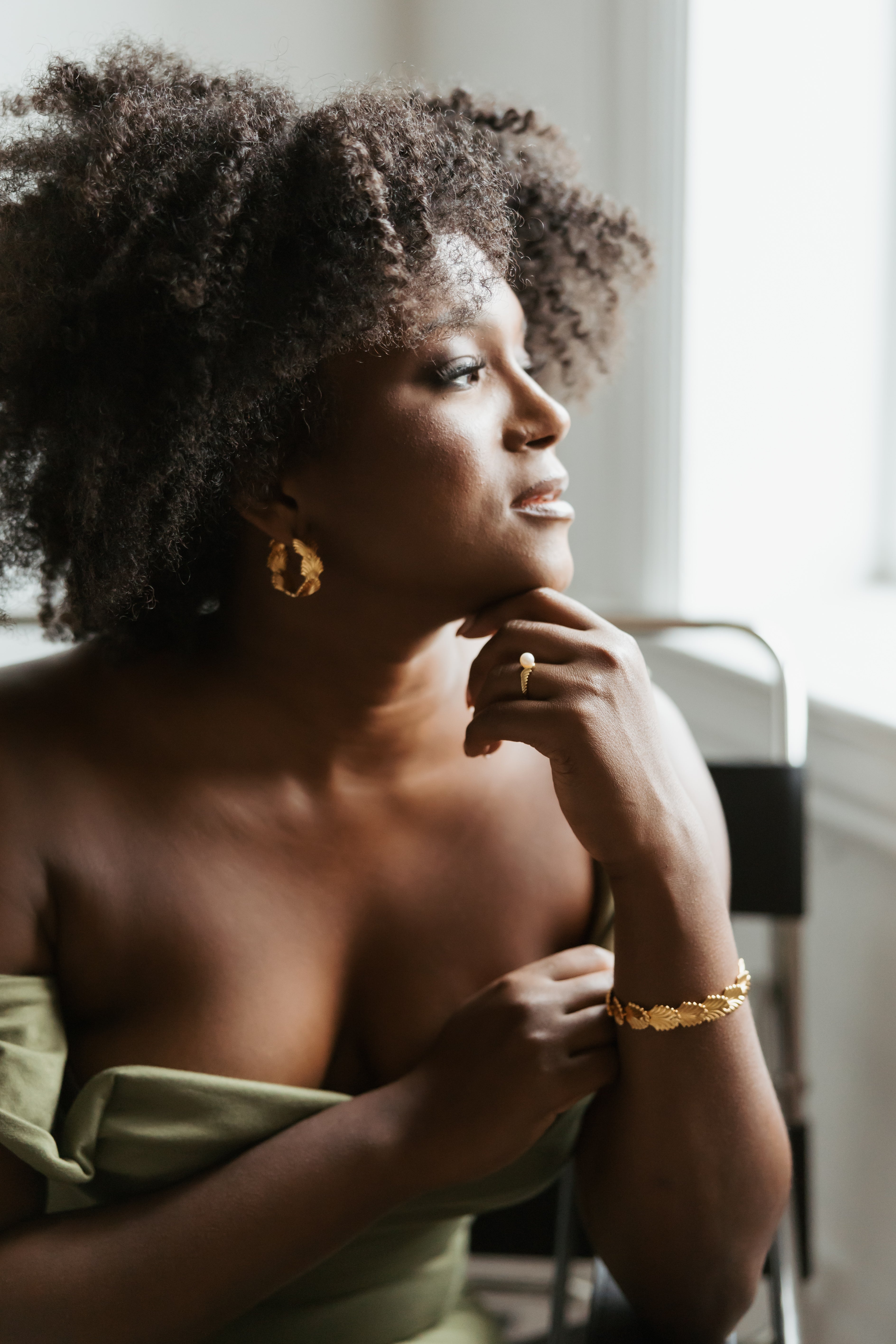 Chic foliage hoop earrings adorned with intricate leaf designs, crafted from durable sterling silver, perfect for adding a touch of nature-inspired elegance to any outfit