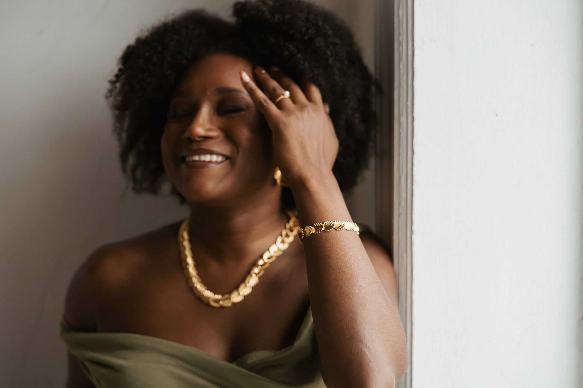 Elegant palm link necklace featuring interconnected palm-shaped links, crafted from high-quality sterling silver, designed for versatile layering and everyday elegance.