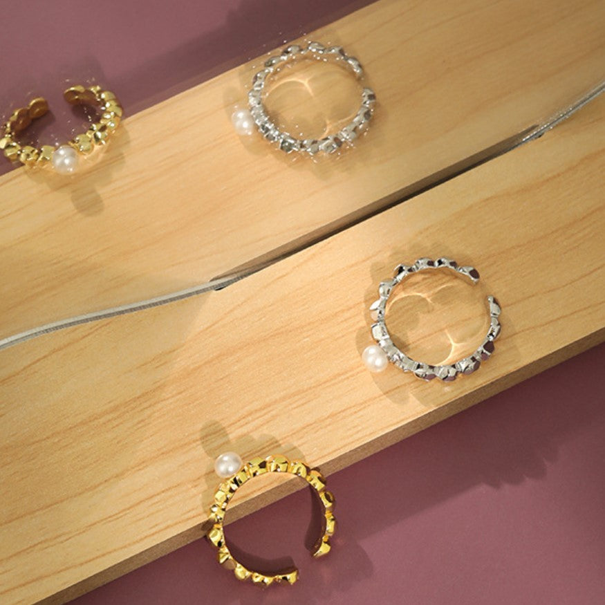 Dainty Pearl Ring