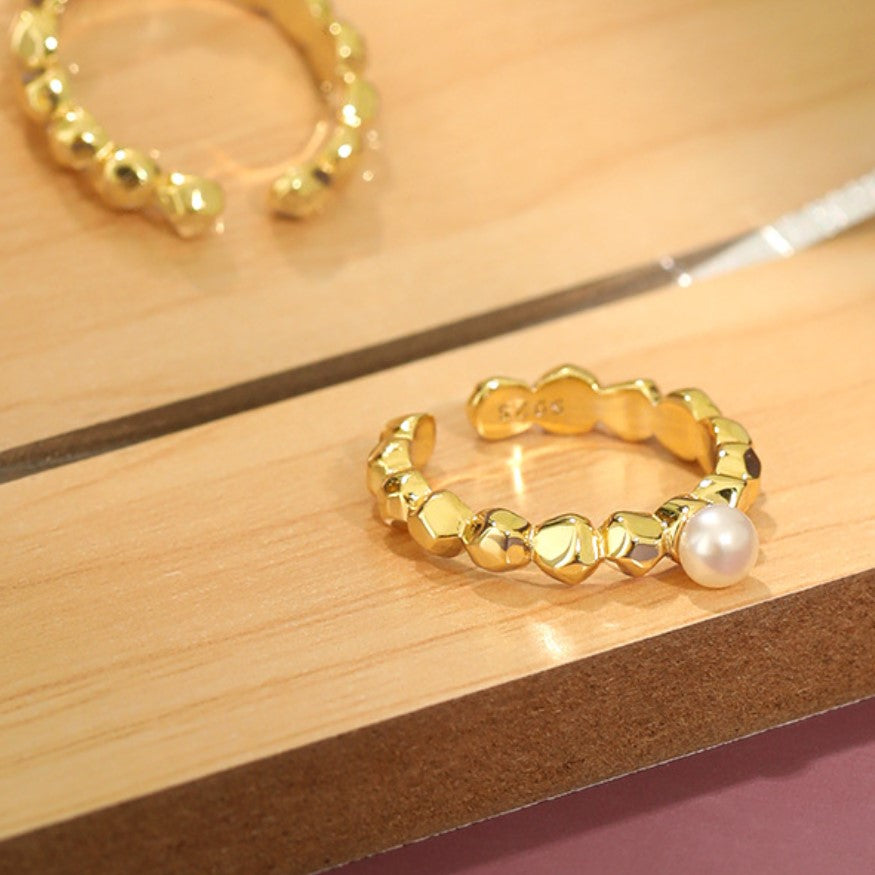 Dainty Pearl Ring